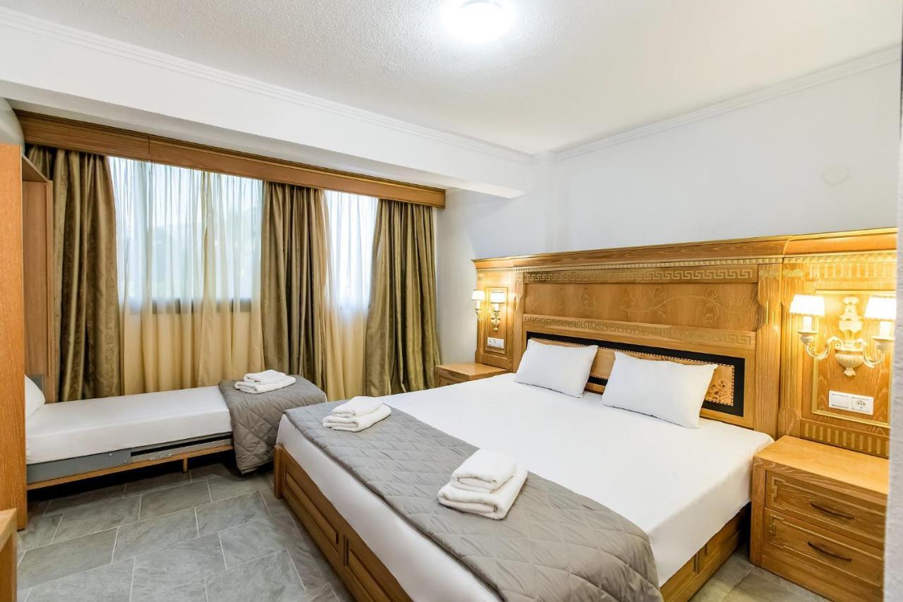 Halkidiki Greek Pride Seafront Hotel Skála Foúrkas 外观 照片